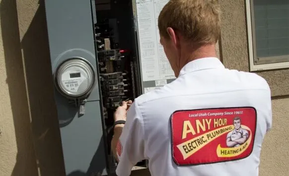 breaker panel tech