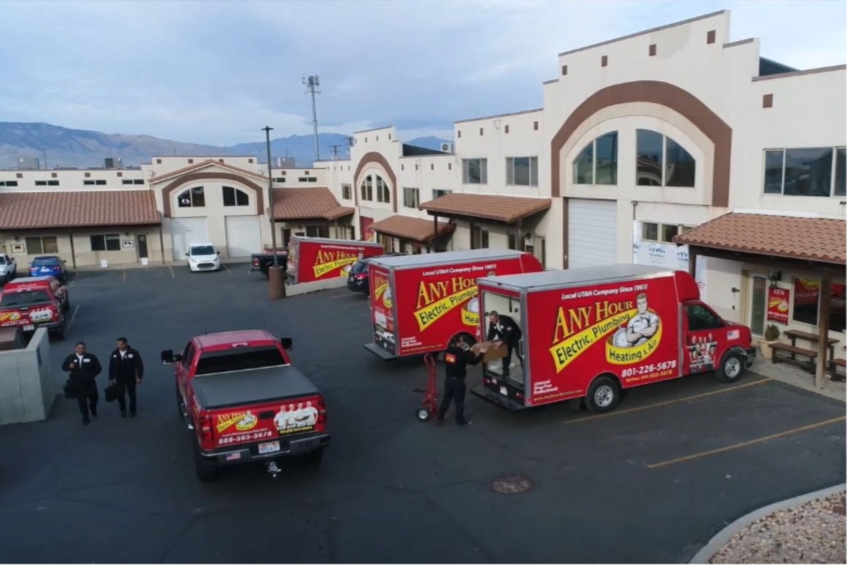 technician loading any hour service truck