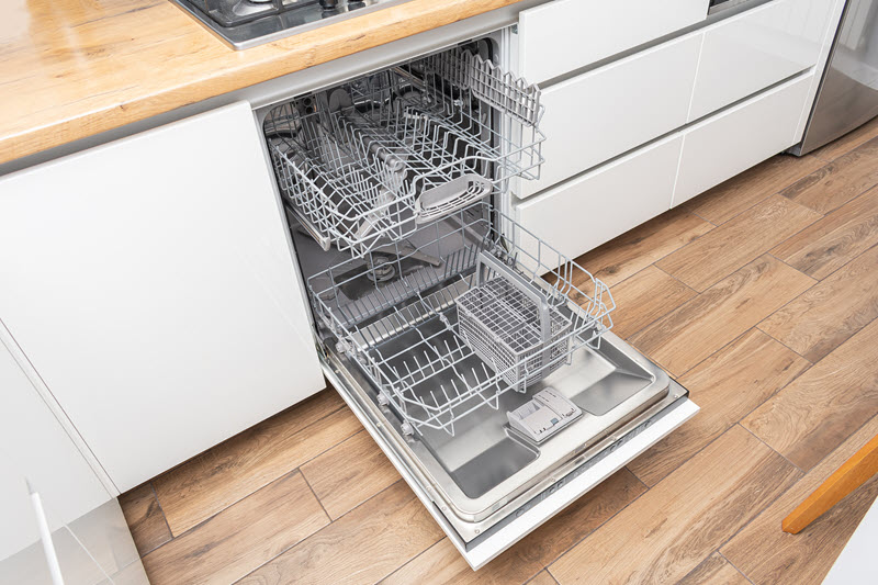 Can a new dishwasher really save thousands of gallons of water?